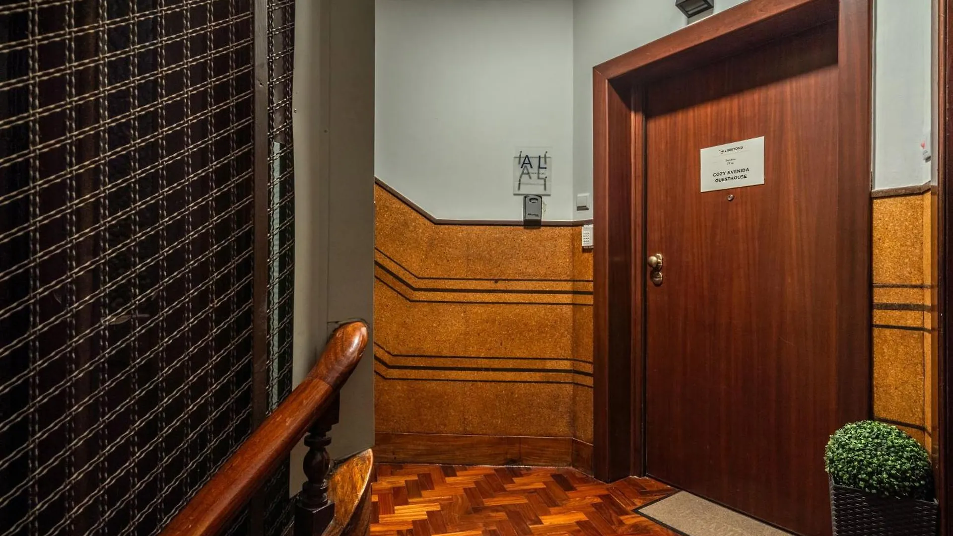 Guest house Cozy Avenida Guesthouse Lisbon