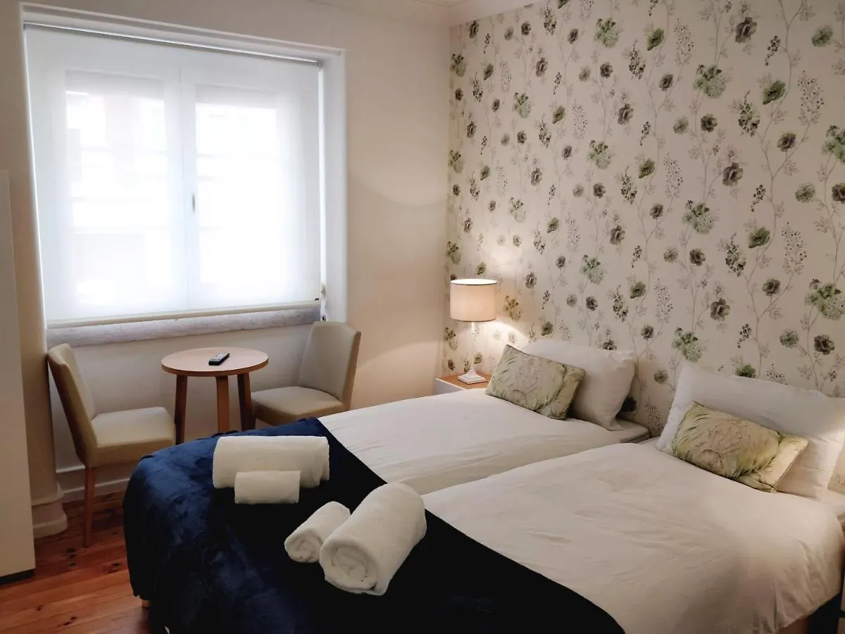 Cozy Avenida Guesthouse Lisboa 3*,